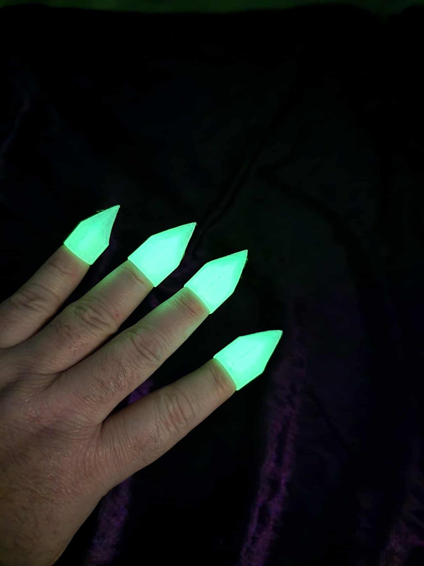 Finger Claws