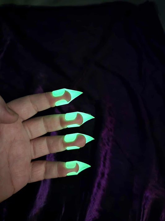 Finger Claws