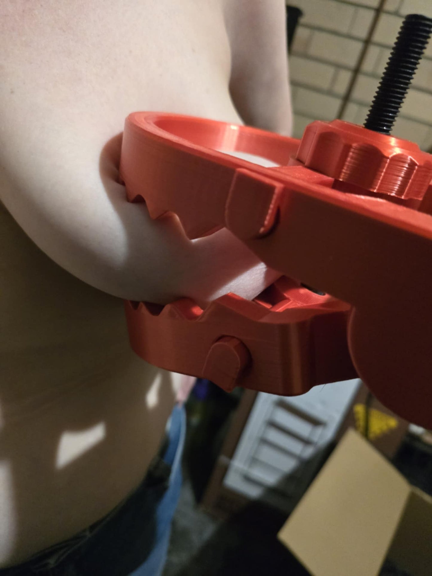 The Giant Bear Trap Clamp - single clamp